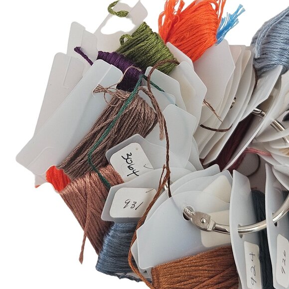 Assorted Embroidery Floss Skeins On Organizer Cards 60+ Labeled Needlepoint - Picture 6 of 8